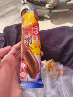 שלגון מצופה שוקו + בננה